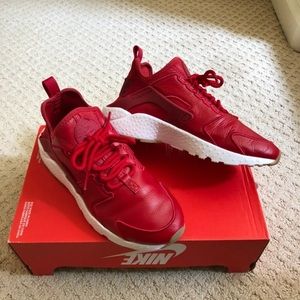 New Nike Air Huarache Run Ultimate